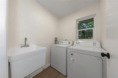 House in Dunedin, Florida 3 bedrooms, 170.48 sq.m. № 2428737 - photo 27