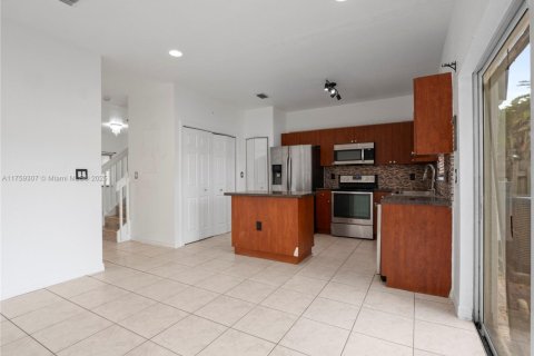Townhouse in Homestead, Florida 3 bedrooms, 140.19 sq.m. № 1868713 - photo 16
