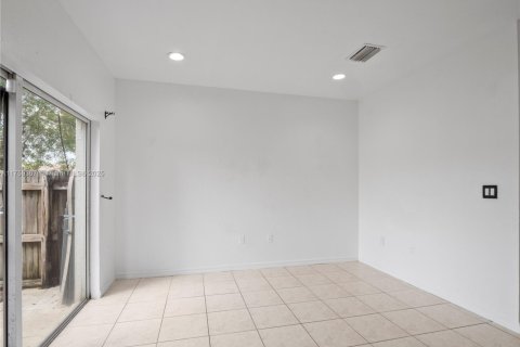 Townhouse in Homestead, Florida 3 bedrooms, 140.19 sq.m. № 1868713 - photo 21