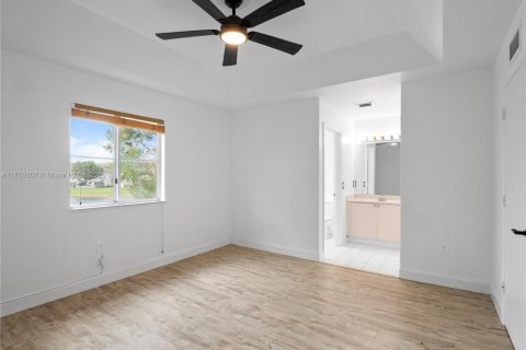 Townhouse in Homestead, Florida 3 bedrooms, 140.19 sq.m. № 1868713 - photo 29