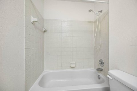 Touwnhouse à louer à Orlando, Floride: 2 chambres, 89.19 m2 № 2108272 - photo 16