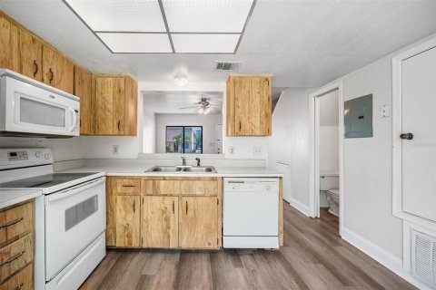 Touwnhouse à louer à Orlando, Floride: 2 chambres, 89.19 m2 № 2108272 - photo 8