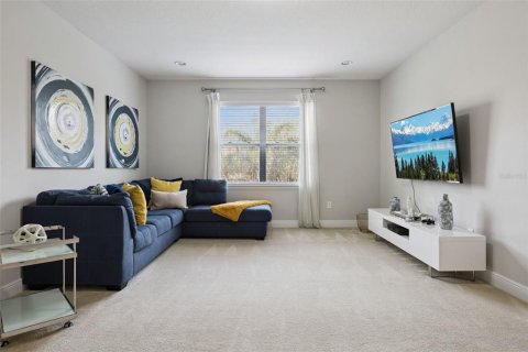 Casa en alquiler en Kissimmee, Florida, 8 dormitorios, 335.56 m2 № 2408415 - foto 18