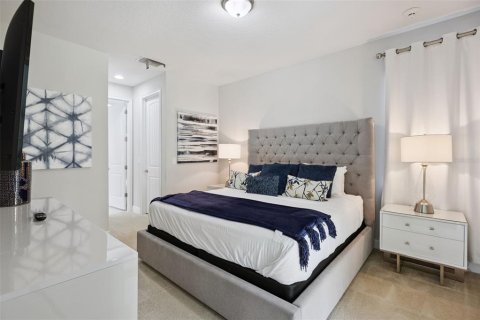 Casa en alquiler en Kissimmee, Florida, 8 dormitorios, 335.56 m2 № 2408415 - foto 26