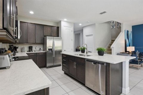 Casa en alquiler en Kissimmee, Florida, 8 dormitorios, 335.56 m2 № 2408415 - foto 17