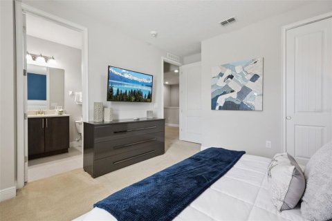 Casa en alquiler en Kissimmee, Florida, 8 dormitorios, 335.56 m2 № 2408415 - foto 24
