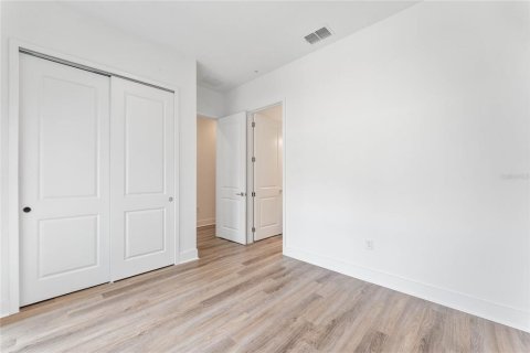 Townhouse in Orlando, Florida 4 bedrooms, 191.47 sq.m. № 1886709 - photo 8