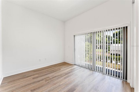 Townhouse in Orlando, Florida 4 bedrooms, 191.47 sq.m. № 1886709 - photo 7
