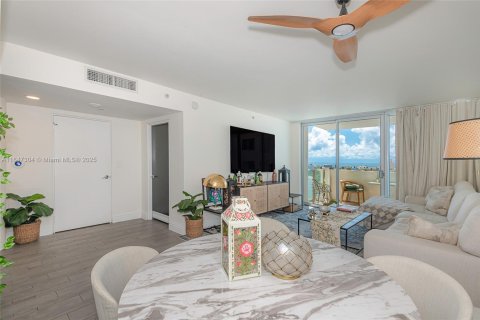 Condominio en venta en Miami Beach, Florida, 1 dormitorio, 56.67 m2 № 1845739 - foto 3