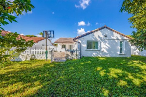 Снять в аренду виллу или дом в Дейви, Флорида 3 спальни, 146.79м2, № 1996365 - фото 24