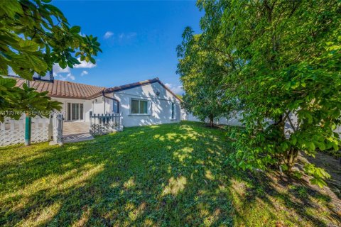 Снять в аренду виллу или дом в Дейви, Флорида 3 спальни, 146.79м2, № 1996365 - фото 23