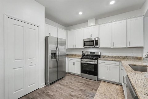 Casa en venta en Bradenton, Florida, 3 dormitorios, 131.36 m2 № 2206601 - foto 8