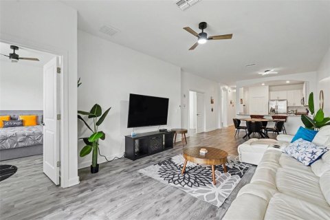 Casa en venta en Bradenton, Florida, 3 dormitorios, 131.36 m2 № 2206601 - foto 4