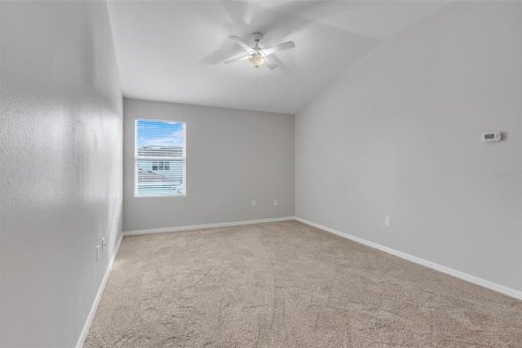 Townhouse in Groveland, Florida 3 bedrooms, 151.34 sq.m. № 2231947 - photo 23