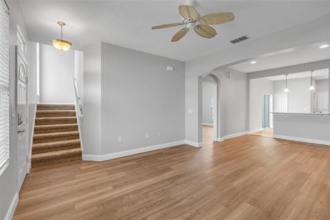 Townhouse in Groveland, Florida 3 bedrooms, 151.34 sq.m. № 2231947 - photo 6