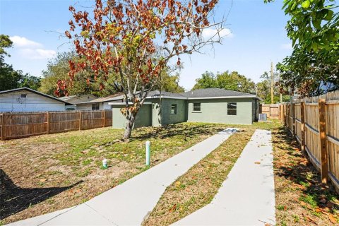 Villa ou maison à vendre à Tampa, Floride: 3 chambres, 113.9 m2 № 2284857 - photo 9