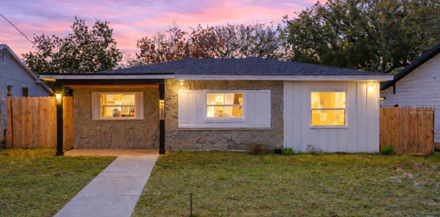 Villa ou maison à Tampa, Floride 3 chambres, 113.9 m2 № 2284857