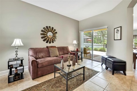 House in New Port Richey, Florida 4 bedrooms, 208.75 sq.m. № 1798480 - photo 10