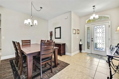House in New Port Richey, Florida 4 bedrooms, 208.75 sq.m. № 1798480 - photo 6