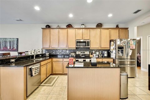 House in New Port Richey, Florida 4 bedrooms, 208.75 sq.m. № 1798480 - photo 3