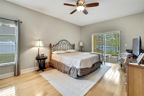 House in New Port Richey, Florida 4 bedrooms, 208.75 sq.m. № 1798480 - photo 20