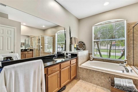 House in New Port Richey, Florida 4 bedrooms, 208.75 sq.m. № 1798480 - photo 24