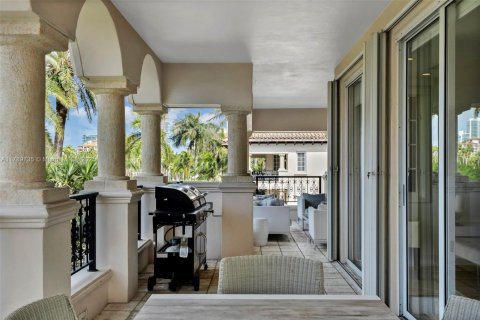 Copropriété à louer à Miami, Floride: 2 chambres, 132.76 m2 № 2077328 - photo 23