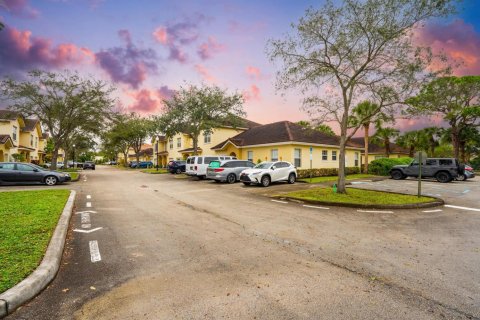Apartment in Pompano Beach, Florida 3 bedrooms, 106.93 sq.m. № 2394628 - photo 24