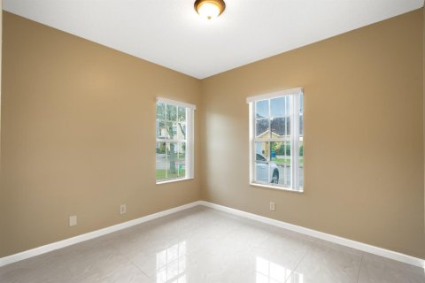 Apartment in Pompano Beach, Florida 3 bedrooms, 106.93 sq.m. № 2394628 - photo 22