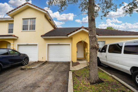 Apartment in Pompano Beach, Florida 3 bedrooms, 106.93 sq.m. № 2394628 - photo 2