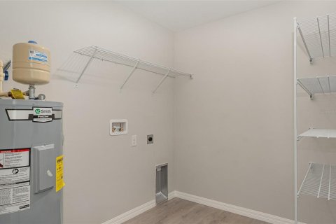 Immobilier commercial à vendre à Winter Haven, Floride: 4 chambres, 260.5 m2 № 1903820 - photo 24