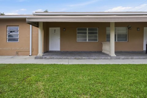 Apartamento en Miami, Florida 2 dormitorios № 2009796