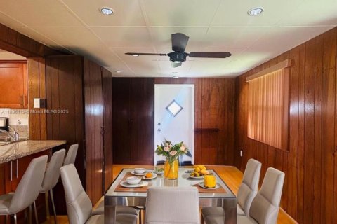 Villa ou maison à vendre à Tamarac, Floride: 2 chambres, 102.75 m2 № 1963524 - photo 4