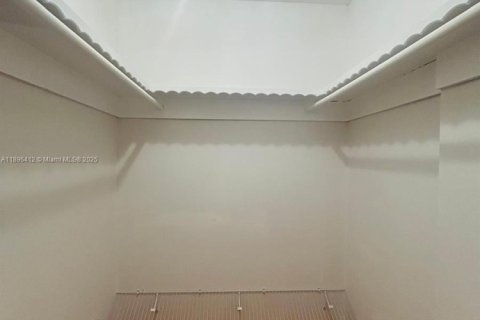 Villa ou maison à vendre à Tamarac, Floride: 2 chambres, 102.75 m2 № 1963524 - photo 6