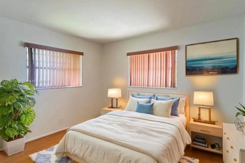 Villa ou maison à vendre à Tamarac, Floride: 2 chambres, 102.75 m2 № 1963524 - photo 5