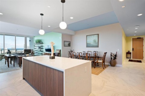 Condominio en alquiler en Saint Petersburg, Florida, 2 dormitorios, 189.24 m2 № 1514515 - foto 9