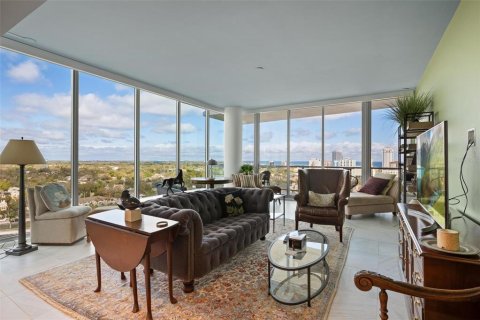Condominio en alquiler en Saint Petersburg, Florida, 2 dormitorios, 189.24 m2 № 1514515 - foto 10