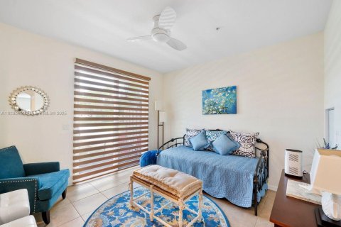 Touwnhouse à vendre à Tamarac, Floride: 3 chambres, 142.7 m2 № 2016157 - photo 12