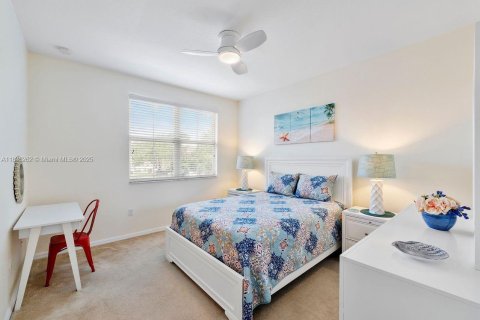 Touwnhouse à vendre à Tamarac, Floride: 3 chambres, 142.7 m2 № 2016157 - photo 16