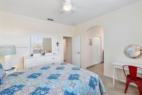 Touwnhouse à vendre à Tamarac, Floride: 3 chambres, 142.7 m2 № 2016157 - photo 18