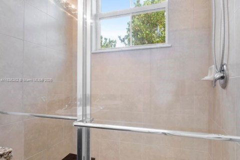 Touwnhouse à vendre à Tamarac, Floride: 3 chambres, 142.7 m2 № 2016157 - photo 22