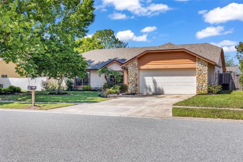 House in Winter Springs, Florida 3 bedrooms, 135.92 sq.m. № 2393514