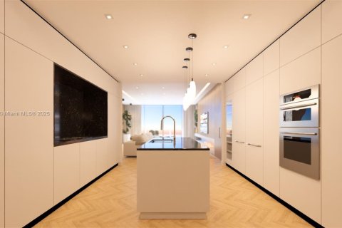 Condo in Miami, Florida, 4 bedrooms  № 2015573 - photo 11