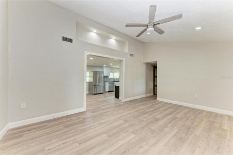 Casa en venta en Englewood, Florida, 3 dormitorios, 195.56 m2 № 1907182 - foto 5