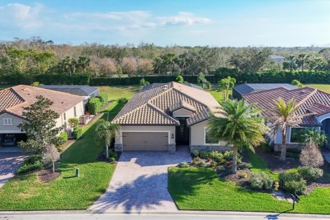 Casa en venta en Bradenton, Florida, 4 dormitorios, 186.36 m2 № 1772191 - foto 1
