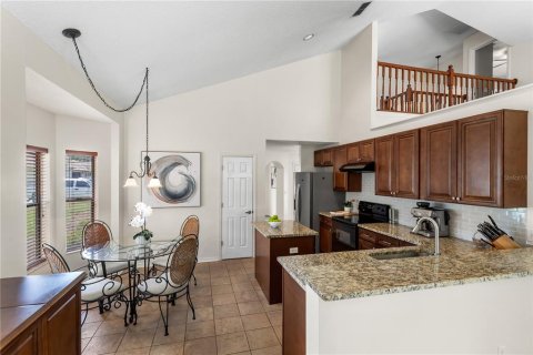 House in Orlando, Florida 4 bedrooms, 219.81 sq.m. № 2216935