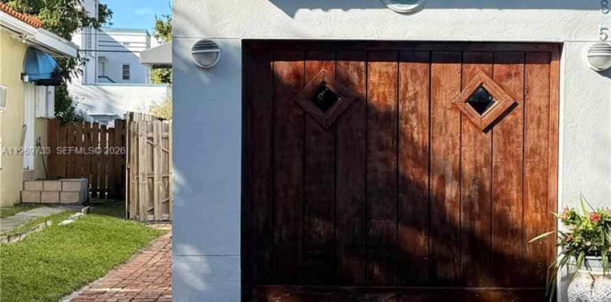 Propiedad comercial en Miami Beach, Florida № 2030569