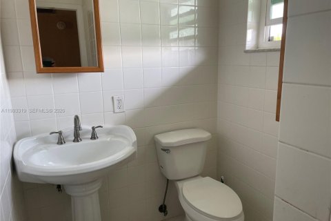 Купить кондоминиум в Холливуд, Флорида 1 спальня, 67.54м2, № 2062899 - фото 5