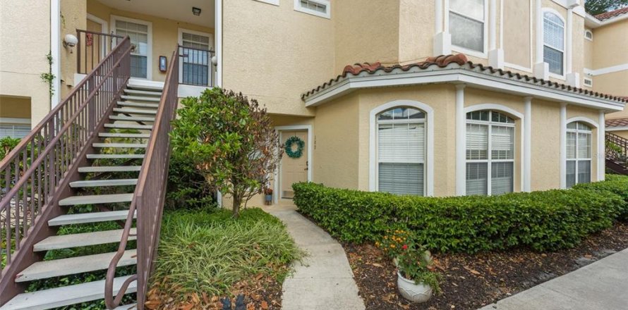 Condo à Altamonte Springs, Floride, 3 chambres  № 2229105