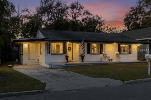 House in Lakeland, Florida 4 bedrooms, 202.71 sq.m. № 2231177 - photo 2